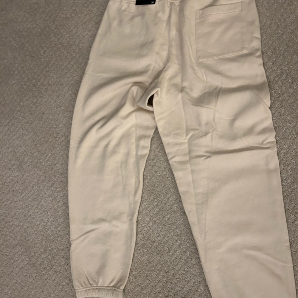 NWT - Men’s American Eagle Laidback Luxe Heavyweight cream sweatpants - XL - Picture 5 of 7